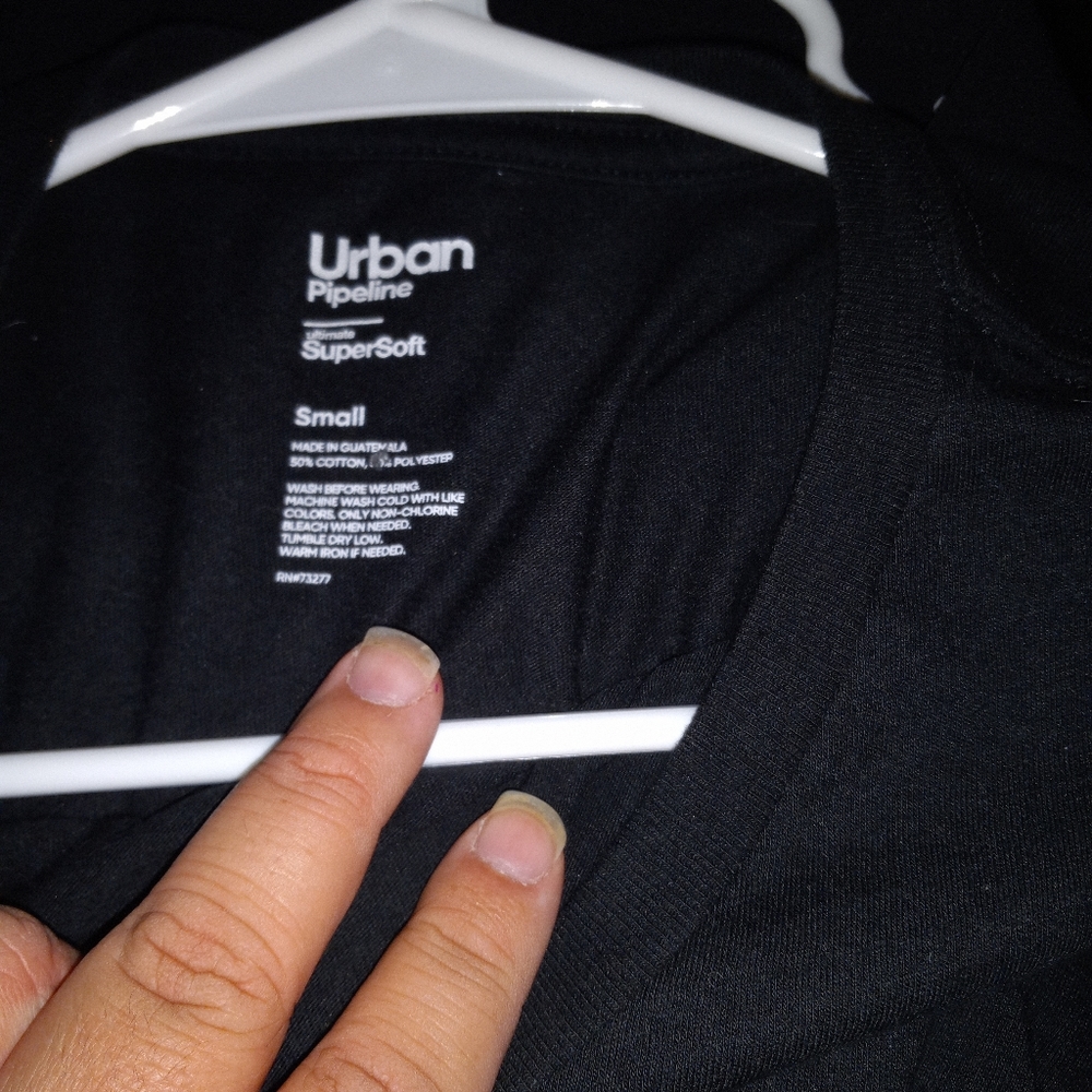 Black tee